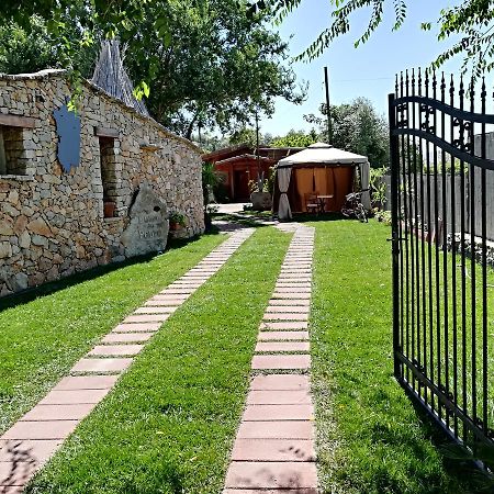B&B Domo De Pedra Tottubella Luaran gambar