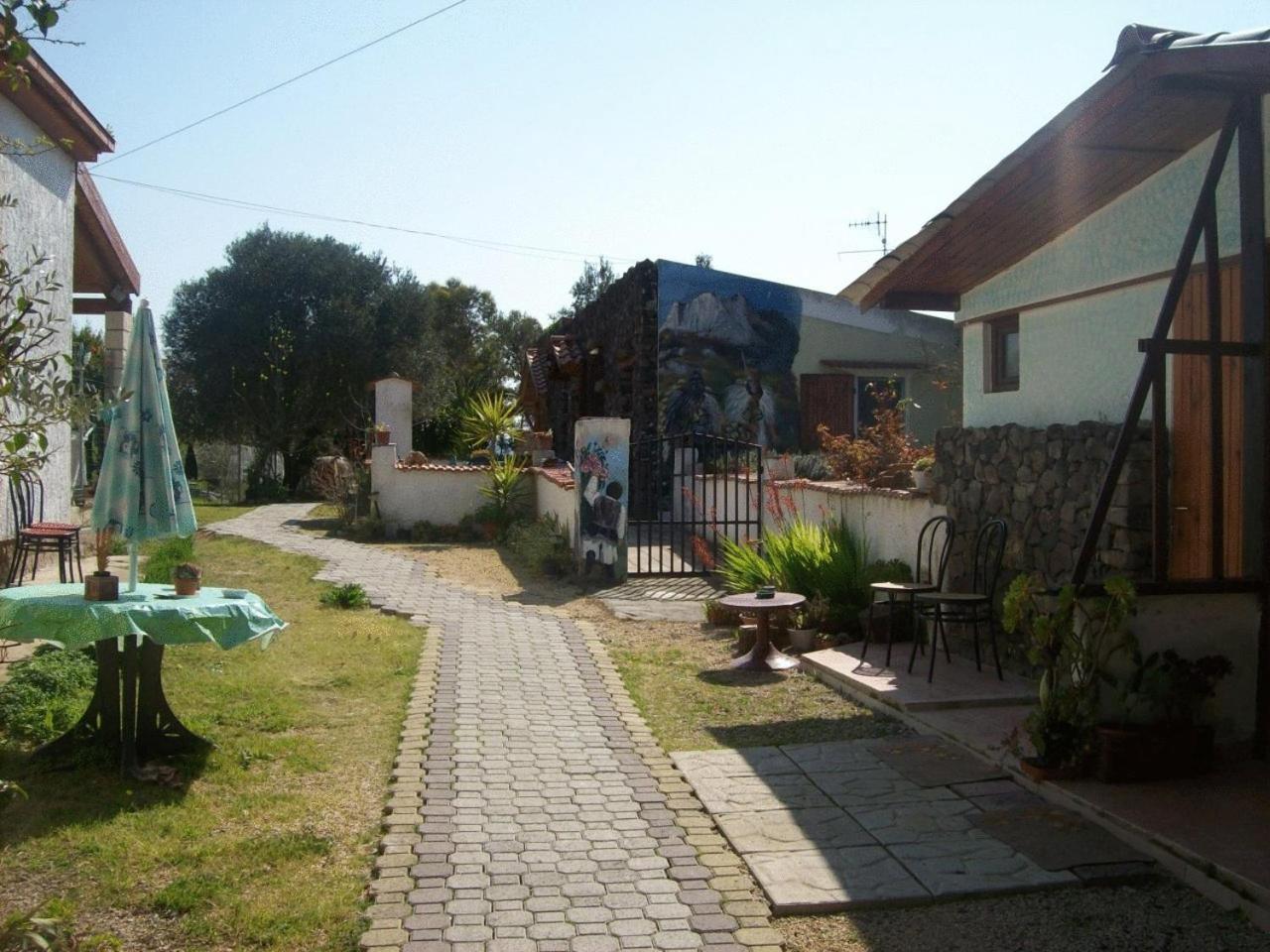 B&B Domo De Pedra Tottubella Luaran gambar