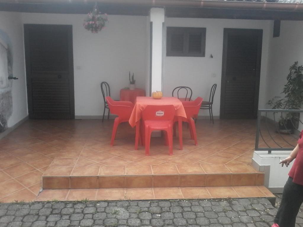 B&B Domo De Pedra Tottubella Luaran gambar